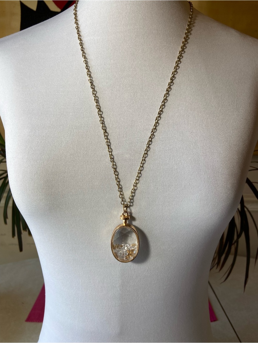 Vintage Gold Crystal Shaker Pendant Necklace